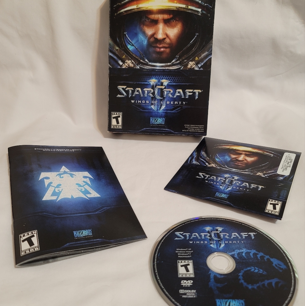 2010 StarCraft II Wings of Liberty strategy game compatible with Mac and Windows
